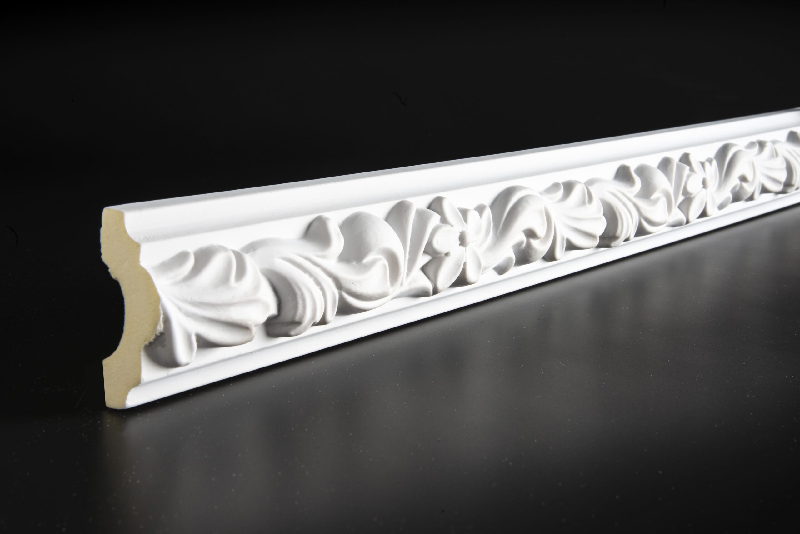 CARVED DADO RAILS - 13207 - 2.4m x 97mm x 22mm